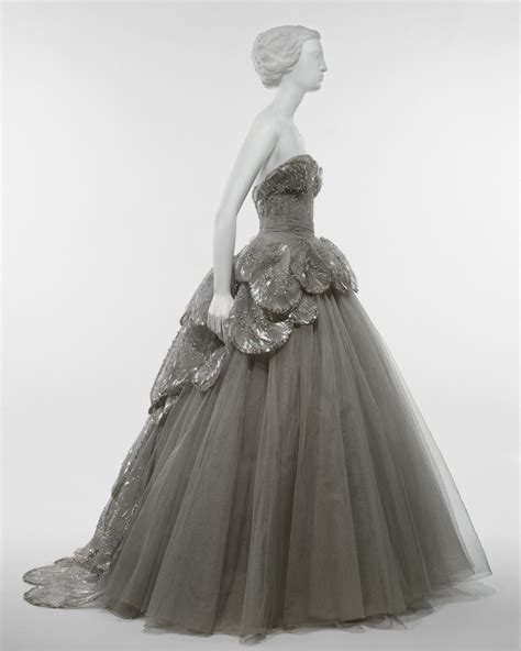 miss dior 1949 dress|christian dior ball gowns 1949.